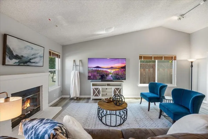 1212 Valbusa Drive, Gilroy, California 95020