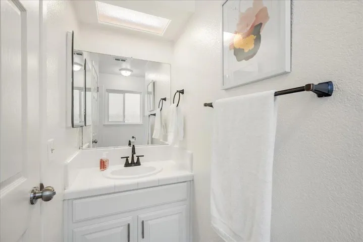 1212 Valbusa Drive, Gilroy, California 95020