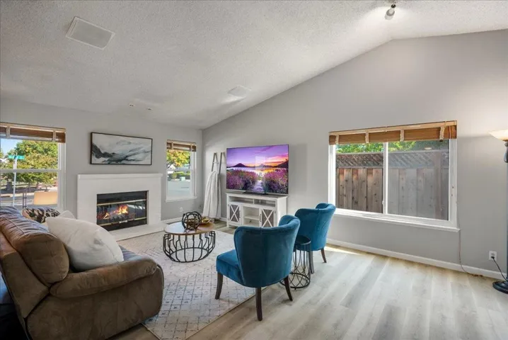1212 Valbusa Drive, Gilroy, California 95020