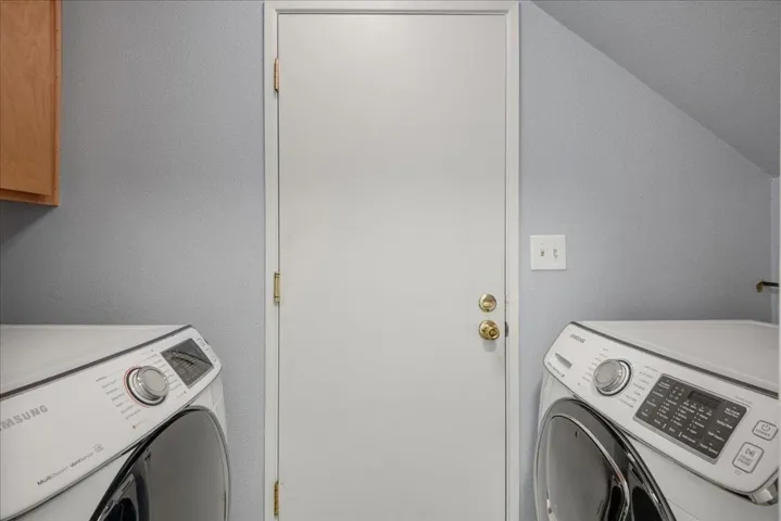 1212 Valbusa Drive, Gilroy, California 95020