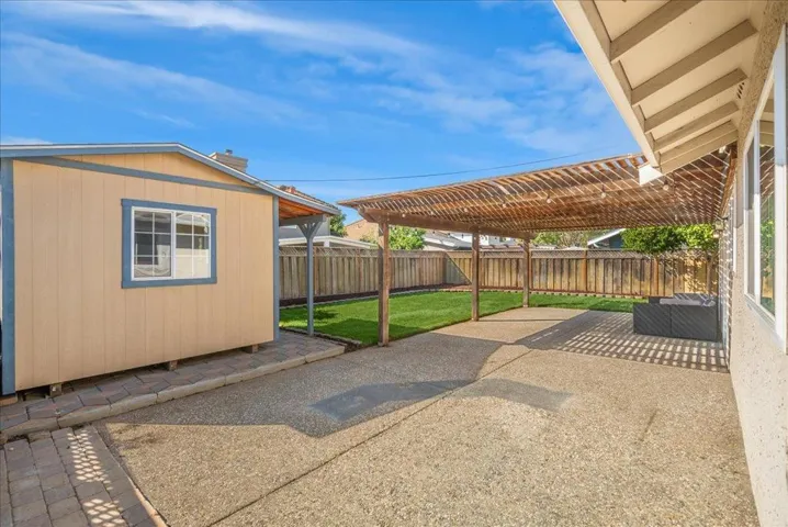 1212 Valbusa Drive, Gilroy, California 95020
