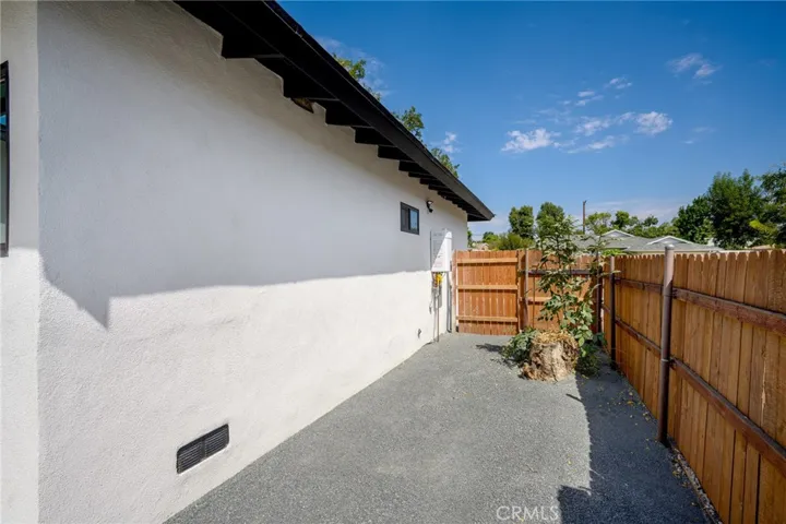 16734 Tribune St, Granada Hills, California 91344