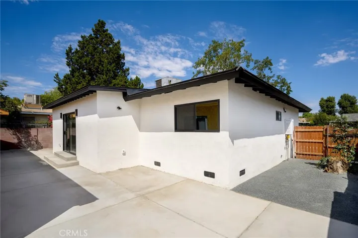 16734 Tribune St, Granada Hills, California 91344