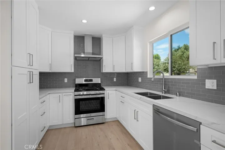 16734 Tribune St, Granada Hills, California 91344