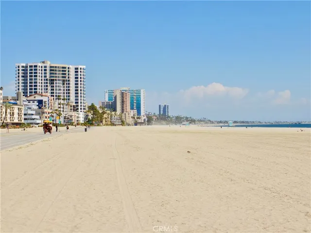 850 E Ocean Boulevard 203, Long Beach, California 90802