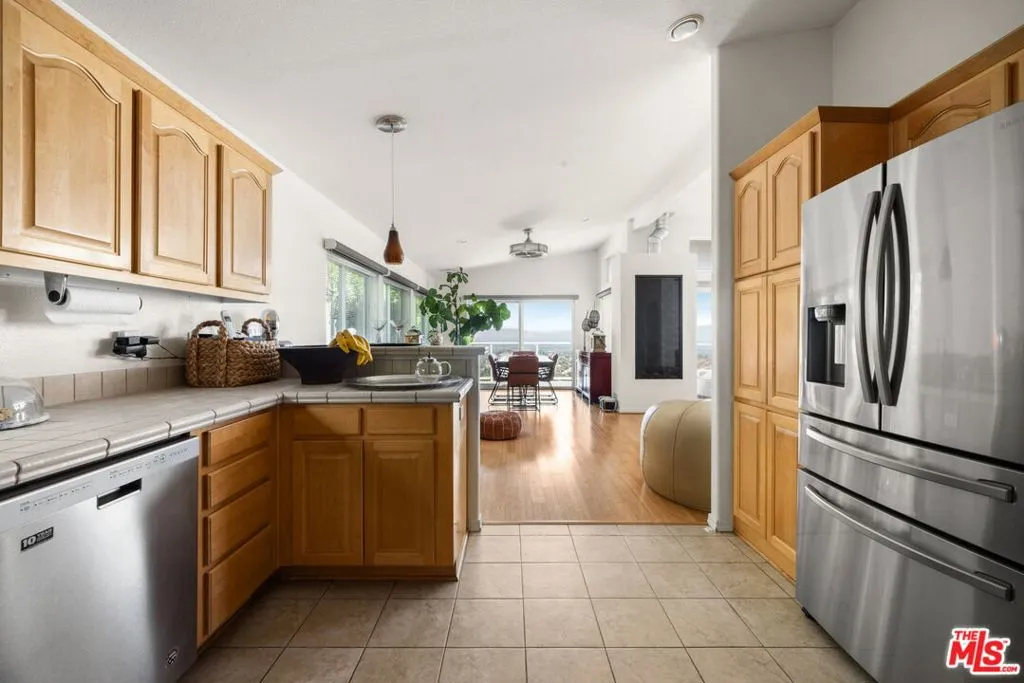 1130 Mohawk, Topanga, California 90290 home-pic-10