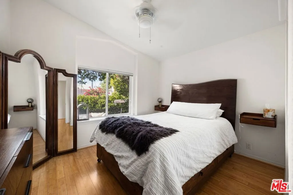 1130 Mohawk, Topanga, California 90290 home-pic-15