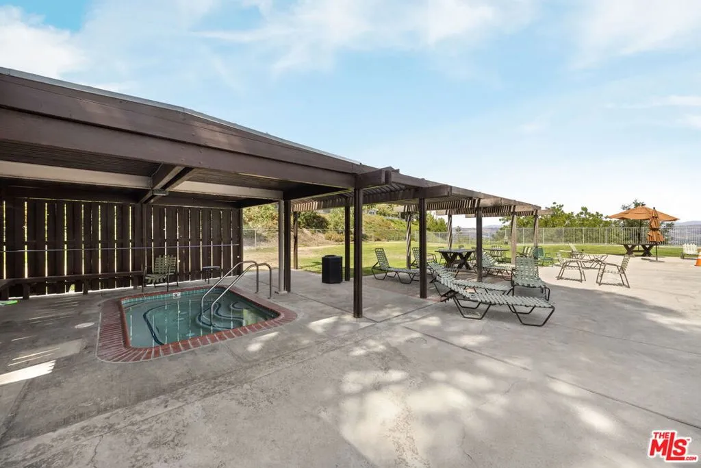 1130 Mohawk, Topanga, California 90290 home-pic-26
