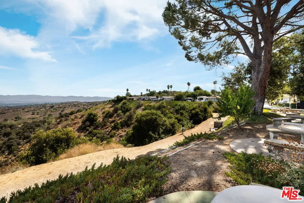1130 Mohawk, Topanga, California 90290 home-pic-31