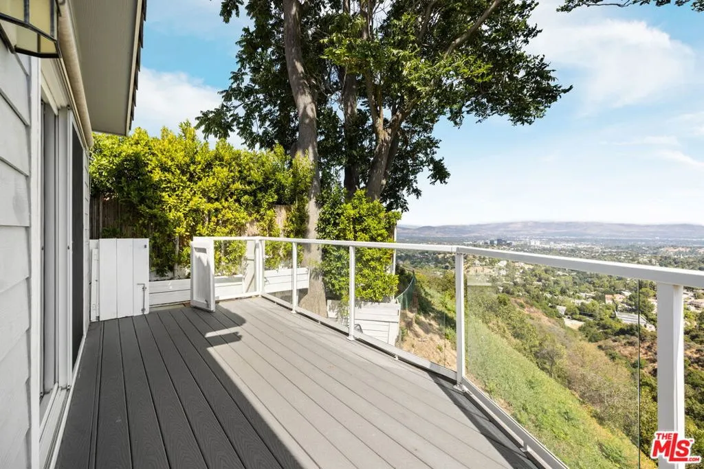 1130 Mohawk, Topanga, California 90290 home-pic-24