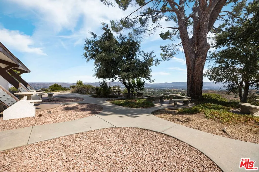 1130 Mohawk, Topanga, California 90290 home-pic-29