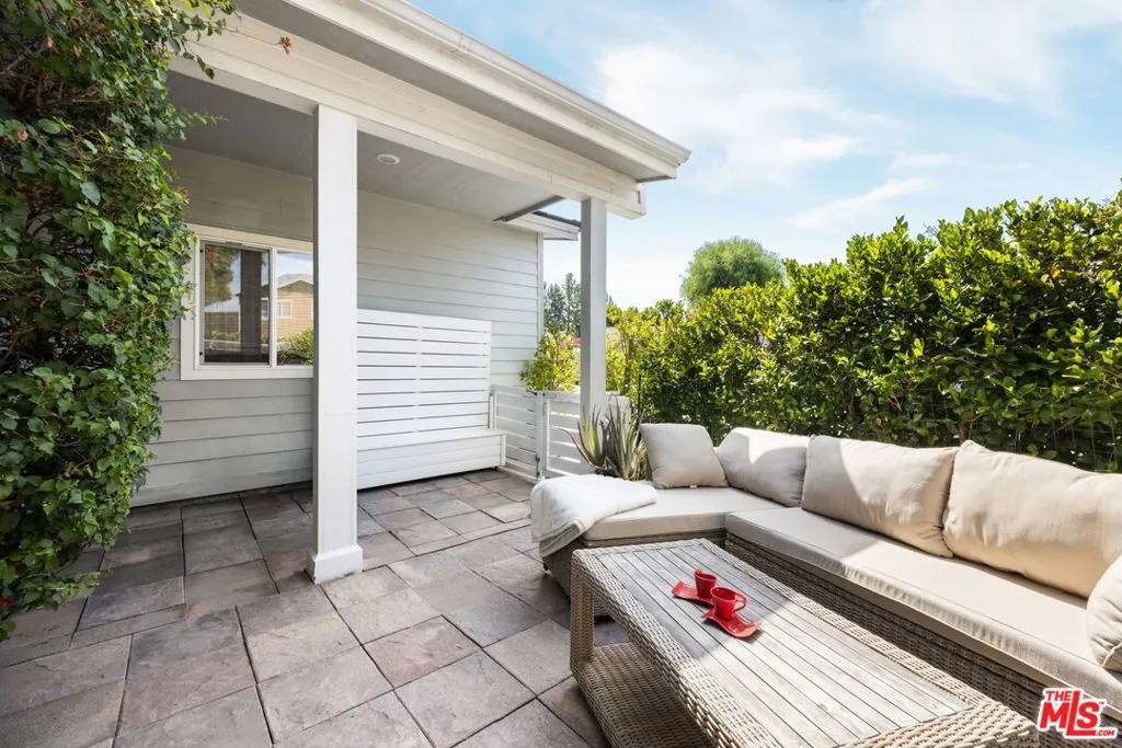 1130 Mohawk, Topanga, California 90290 home-pic-2