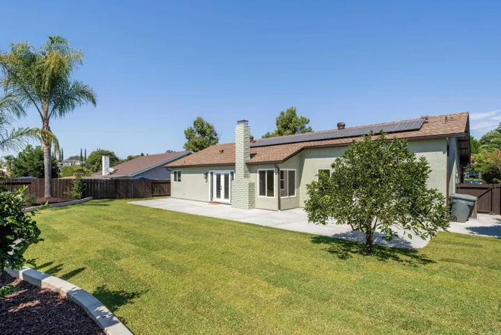 959 Chestnut Drive, Escondido, California 92025