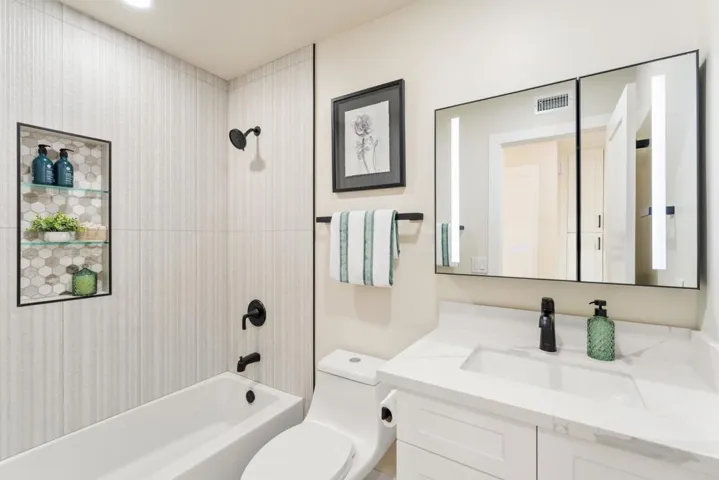 959 Chestnut Drive, Escondido, California 92025