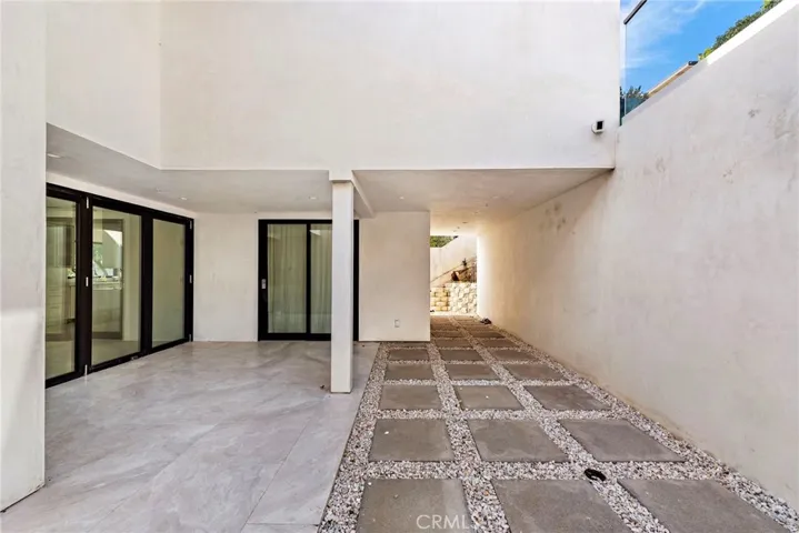 2545 Juanita Way, Laguna Beach, California 92651