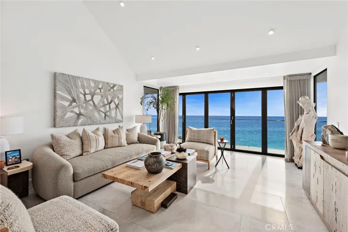 2545 Juanita Way, Laguna Beach, California 92651