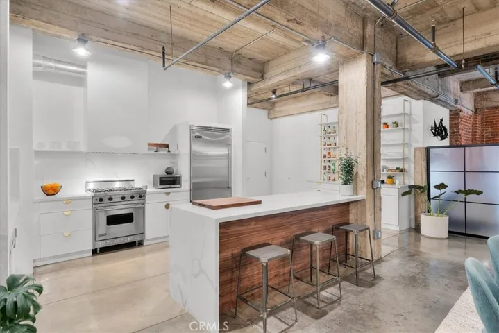 835 Locust Avenue 417, Long Beach, California 90813