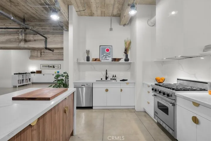 835 Locust Avenue 417, Long Beach, California 90813