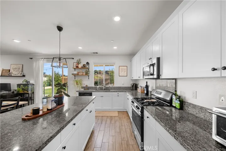 1035 Marigold Court, Calimesa, California 92320