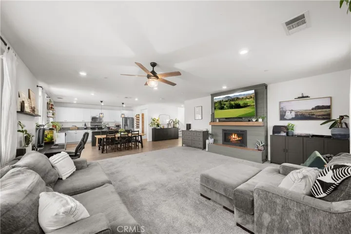 1035 Marigold Court, Calimesa, California 92320