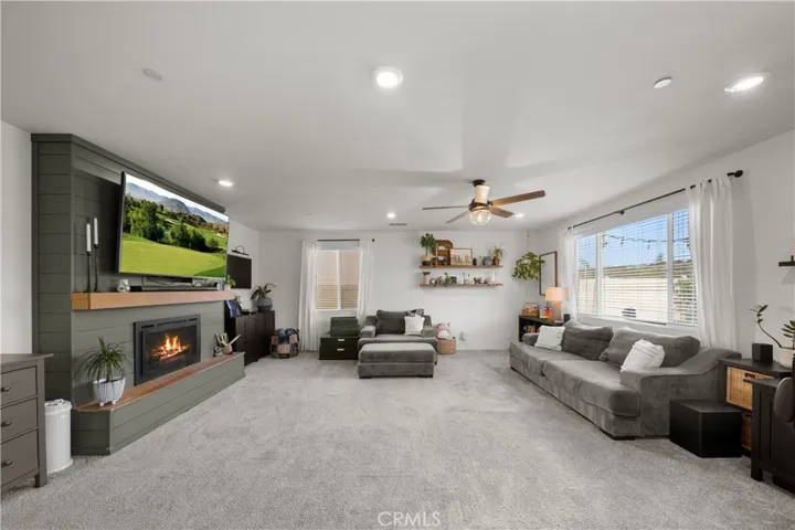 1035 Marigold Court, Calimesa, California 92320