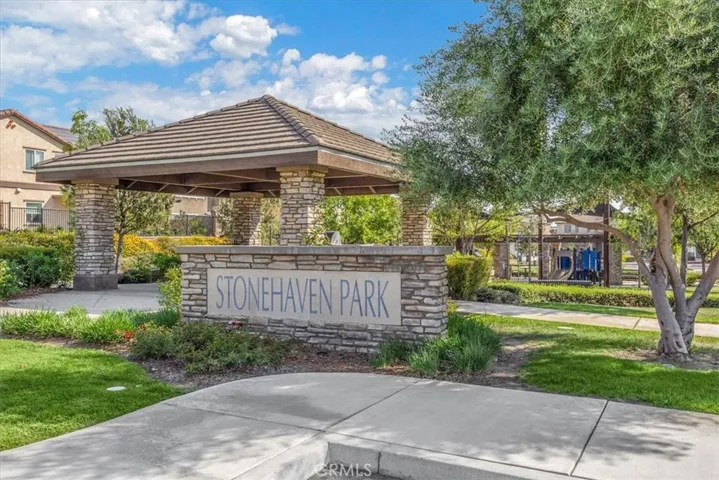15162 Ledgestone Street, Fontana, California 92336