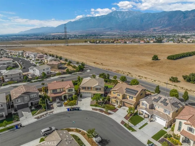 15162 Ledgestone Street, Fontana, California 92336