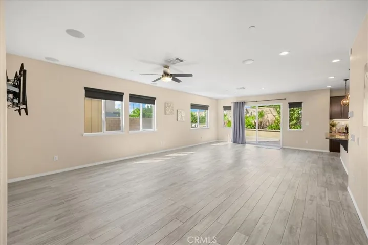 15162 Ledgestone Street, Fontana, California 92336