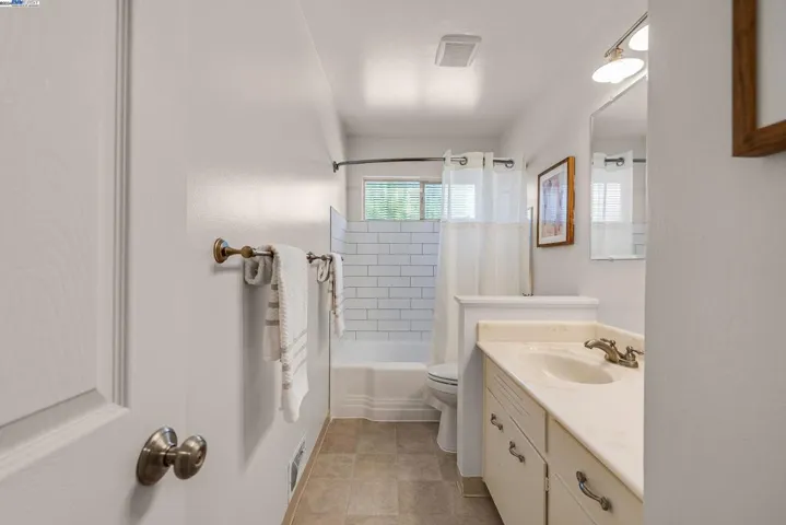 427 School St, Fremont, California 94536