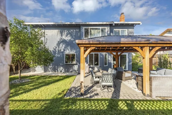 9470 Eagle View Way, Gilroy, California 95020