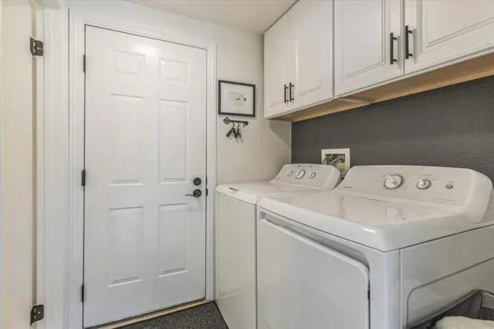 9470 Eagle View Way, Gilroy, California 95020
