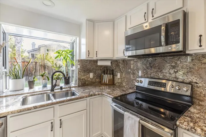 9470 Eagle View Way, Gilroy, California 95020