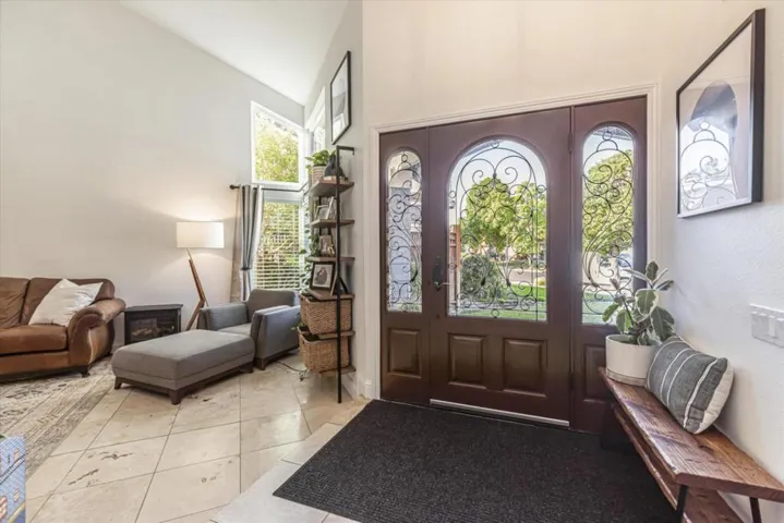 9470 Eagle View Way, Gilroy, California 95020