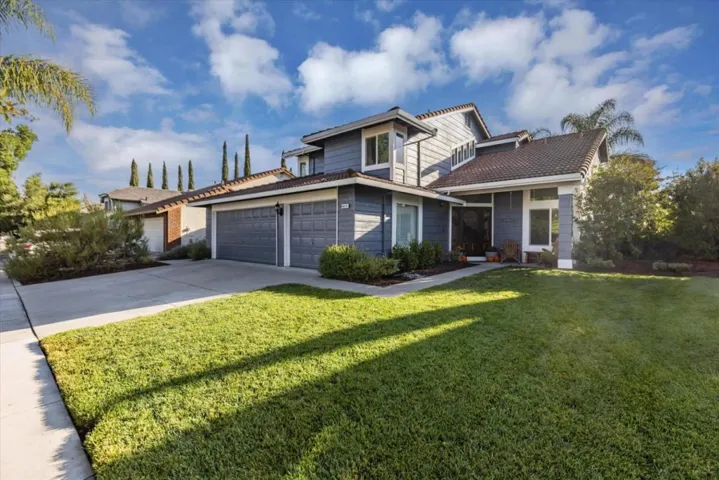 9470 Eagle View Way, Gilroy, California 95020