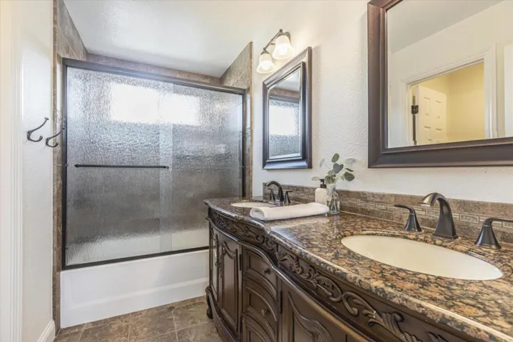 9470 Eagle View Way, Gilroy, California 95020
