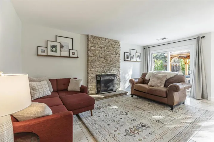 9470 Eagle View Way, Gilroy, California 95020