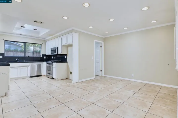 5230 Linda Lou Dr, Carmichael, California 95608