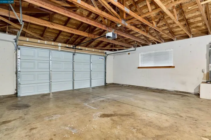 5230 Linda Lou Dr, Carmichael, California 95608