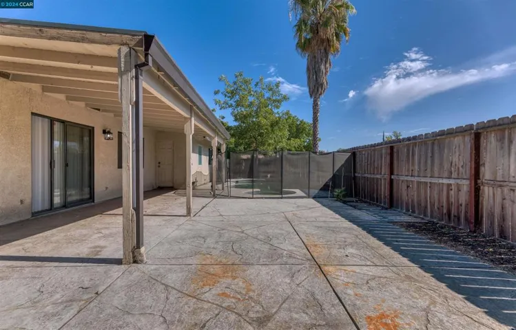 5230 Linda Lou Dr, Carmichael, California 95608