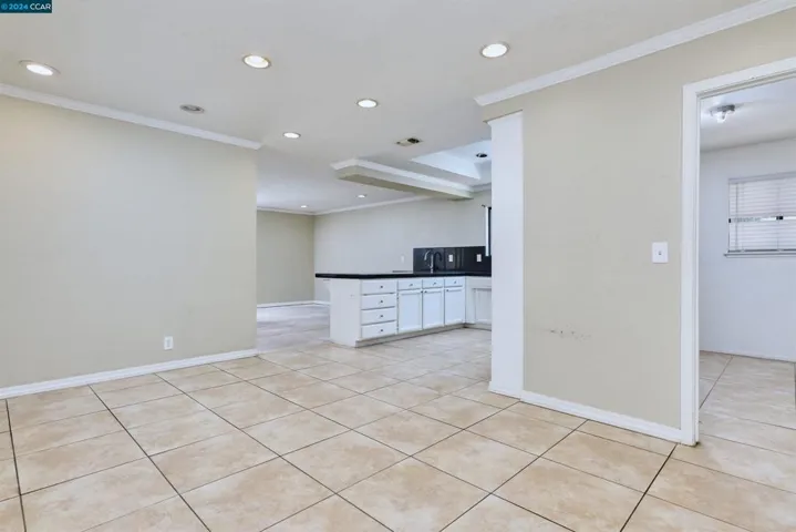 5230 Linda Lou Dr, Carmichael, California 95608