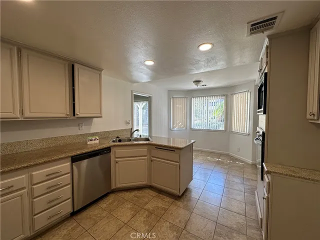 7517 Bovey Avenue, Reseda, California 91335