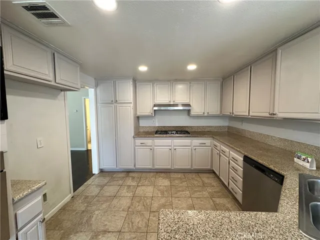 7517 Bovey Avenue, Reseda, California 91335