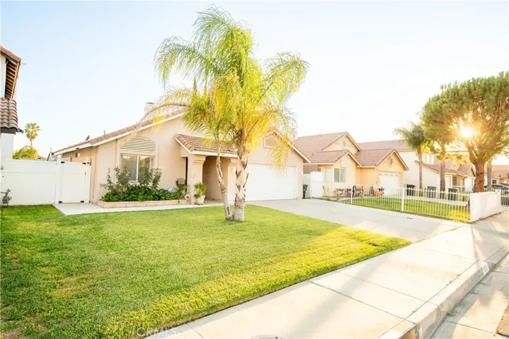 367 Aurora Drive, Perris, California 92571