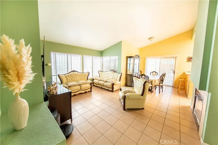 367 Aurora Drive, Perris, California 92571