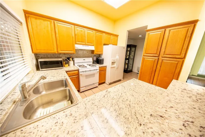 367 Aurora Drive, Perris, California 92571