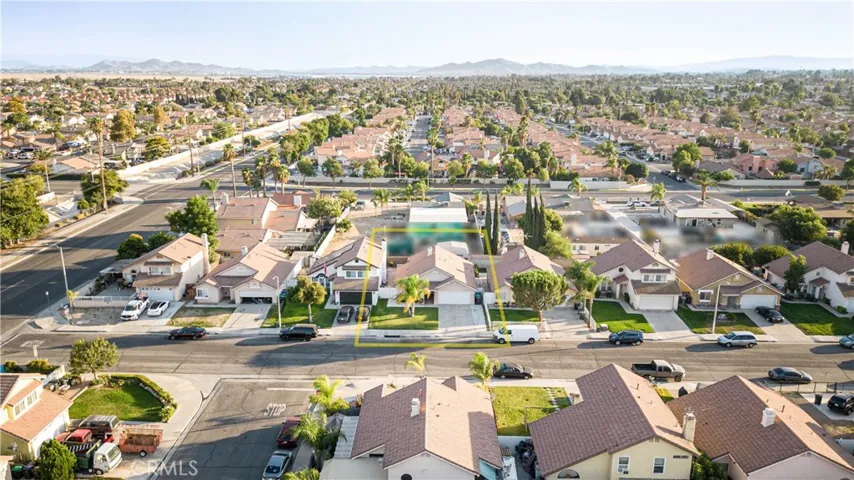 367 Aurora Drive, Perris, California 92571