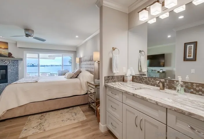 3750 Riviera Dr 3, San Diego, California 92109