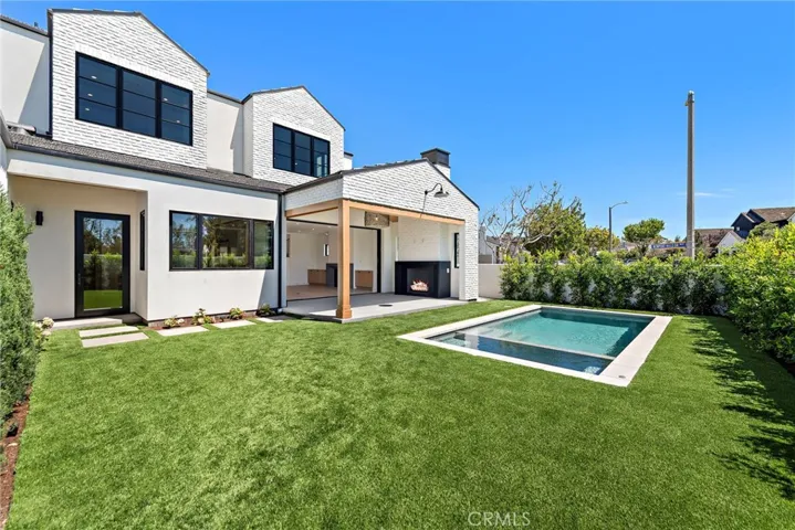 1700 Port Manleigh Circle, Newport Beach, California 92660