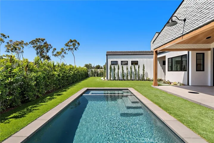 1700 Port Manleigh Circle, Newport Beach, California 92660