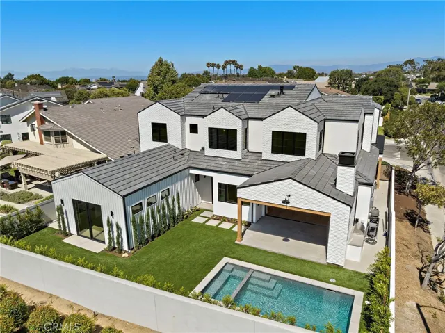 1700 Port Manleigh Circle, Newport Beach, California 92660